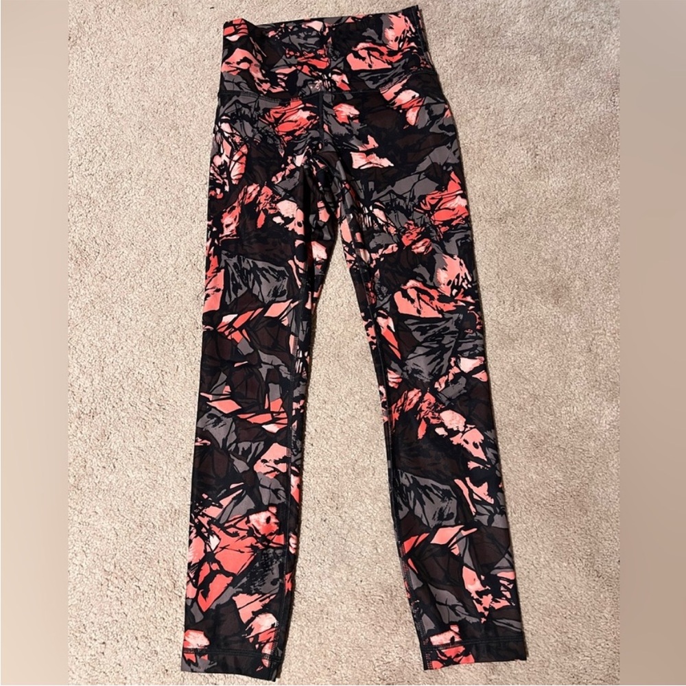 ✨Rare✨ Lululemon Wunder Under leggings💖